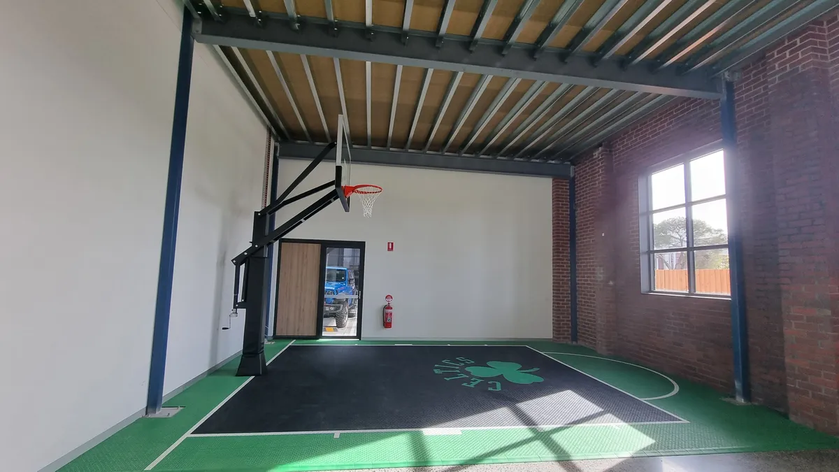 5.20 cheltenham — GB news