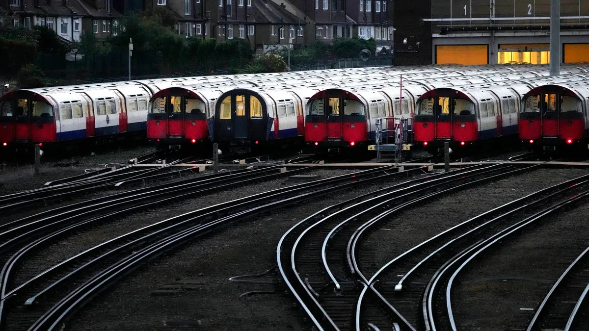 piccadilly line — GB news