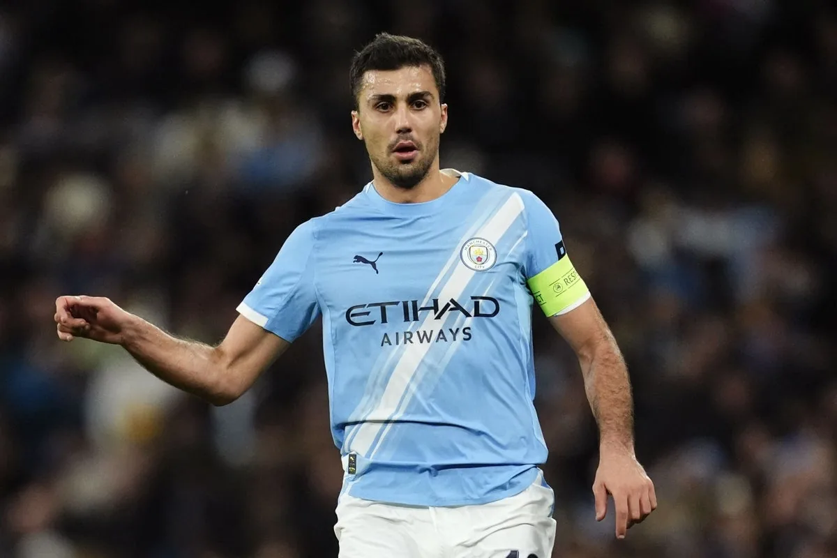 Chelsea set Friday deadline for Fernández suitors as City reject new £51m Barça bid for Rodri