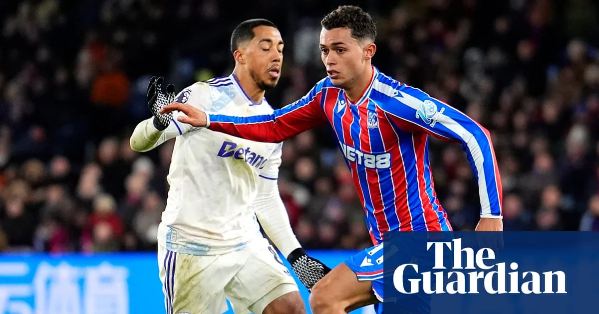 Crystal Palace: Co-owner Steve Parish contacted Dwight McNeil's girlfriend before move