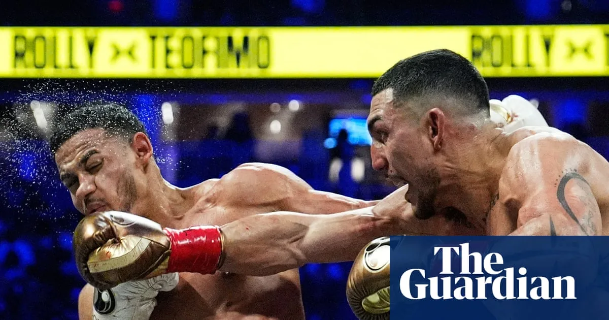 Boxing: Teofimo Lopez beats Rolando Romero to claim WBA welterweight title