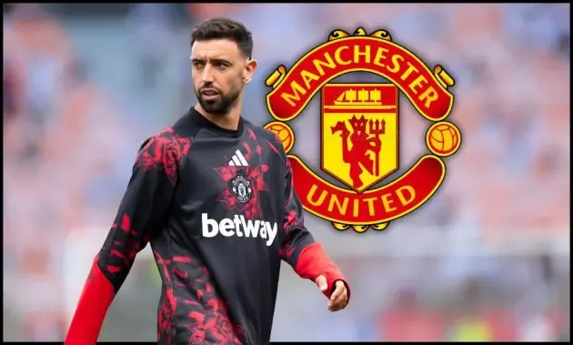 Bruno Fernandes looking on
